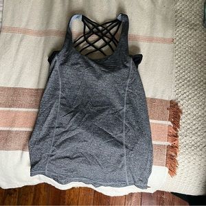 Lululemon Practice Freely Black/Gray Striped Workout Tank w Built in Black Bra